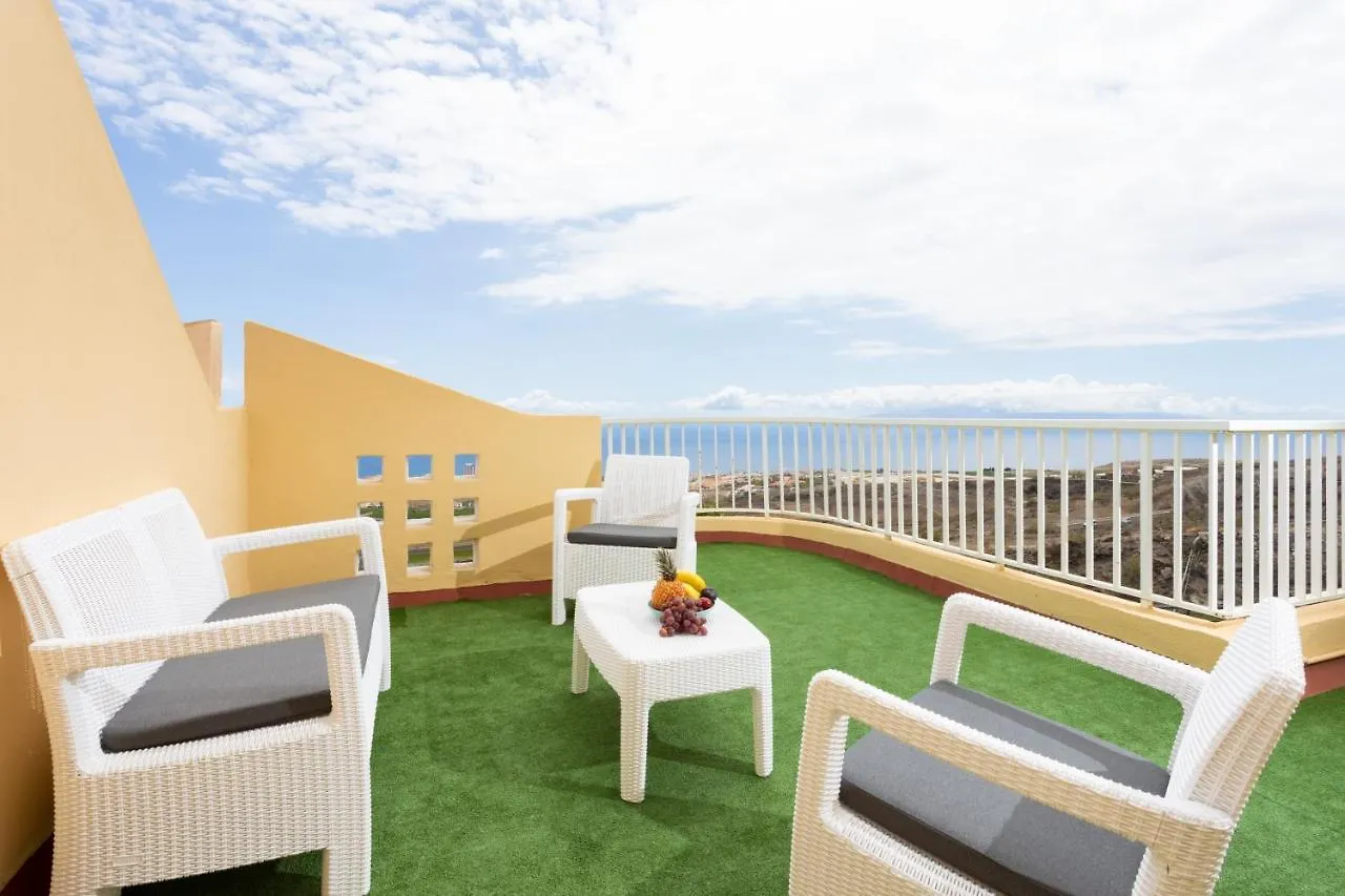 Home2Book Metro Tenerife, Private Pool & Bbq アデヘ